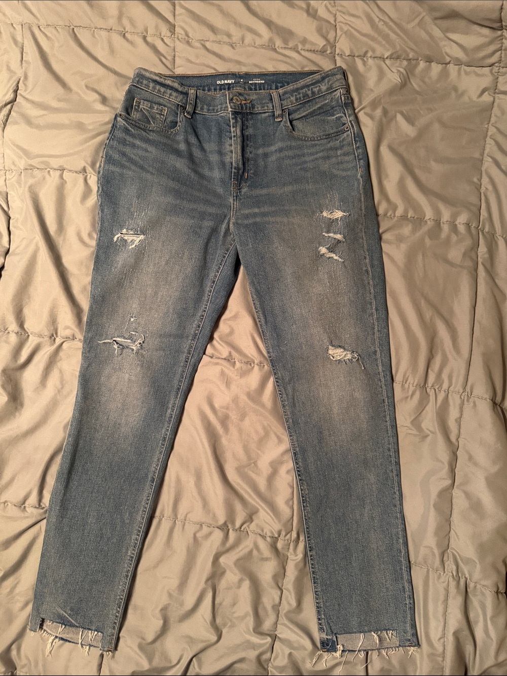 Old Navy Women's Distressed Straight-Leg Jeans